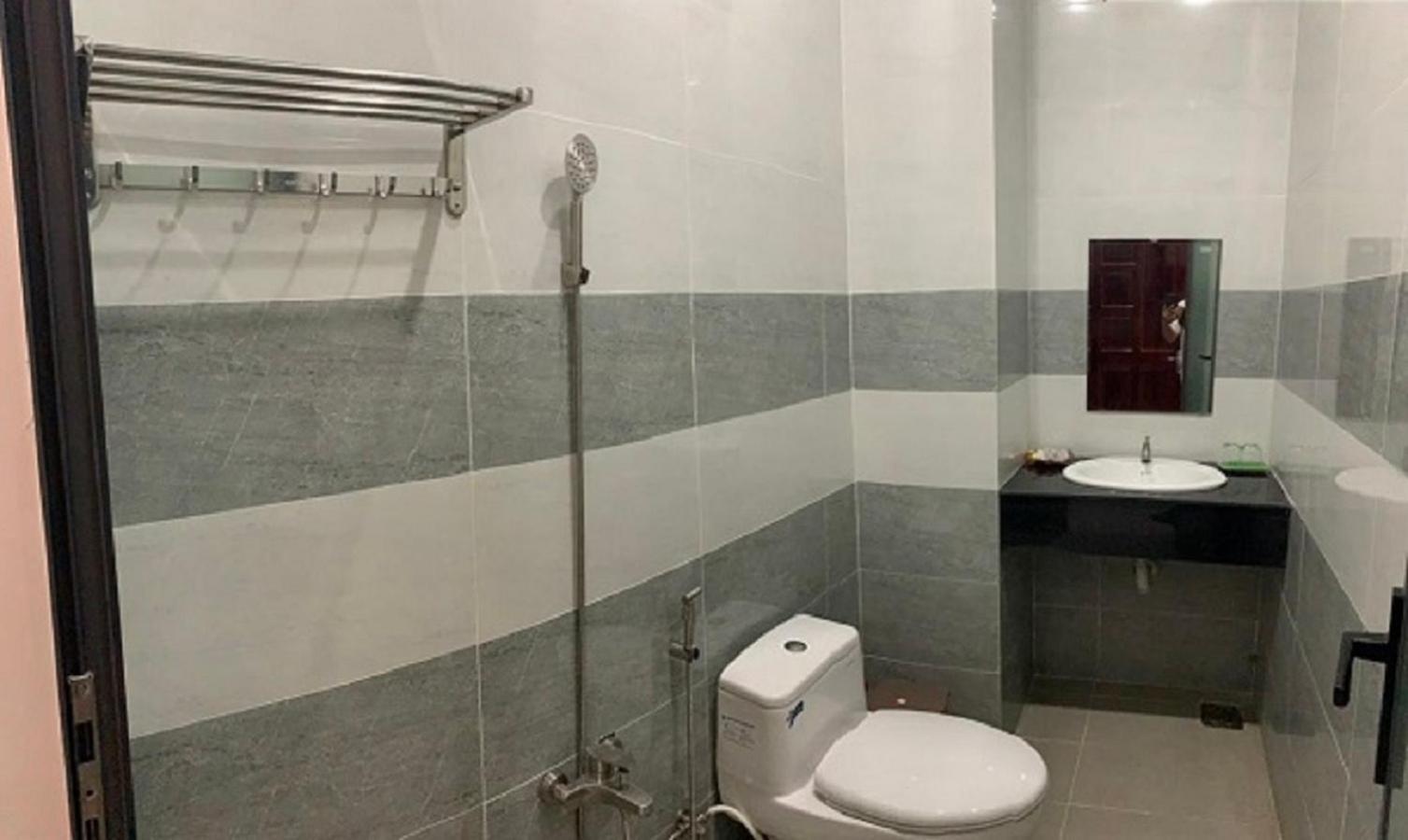 Khach San Hoang Kim Hotell Bac Lieu Exteriör bild